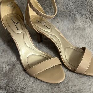 Bandolino Beige Heels with Heel and Ankle Strap